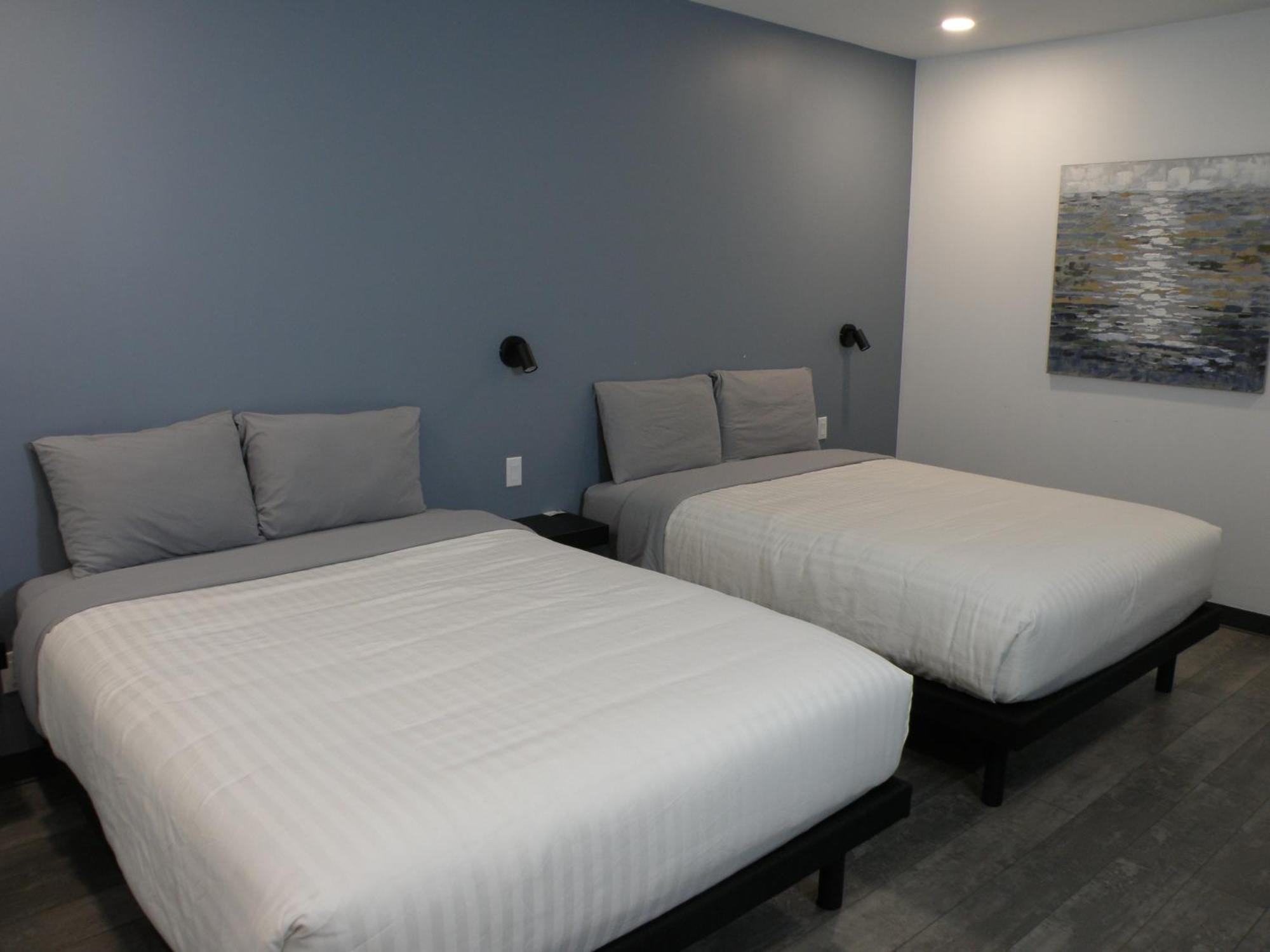 Motel Hotelia Saint-Ambroise Exterior photo