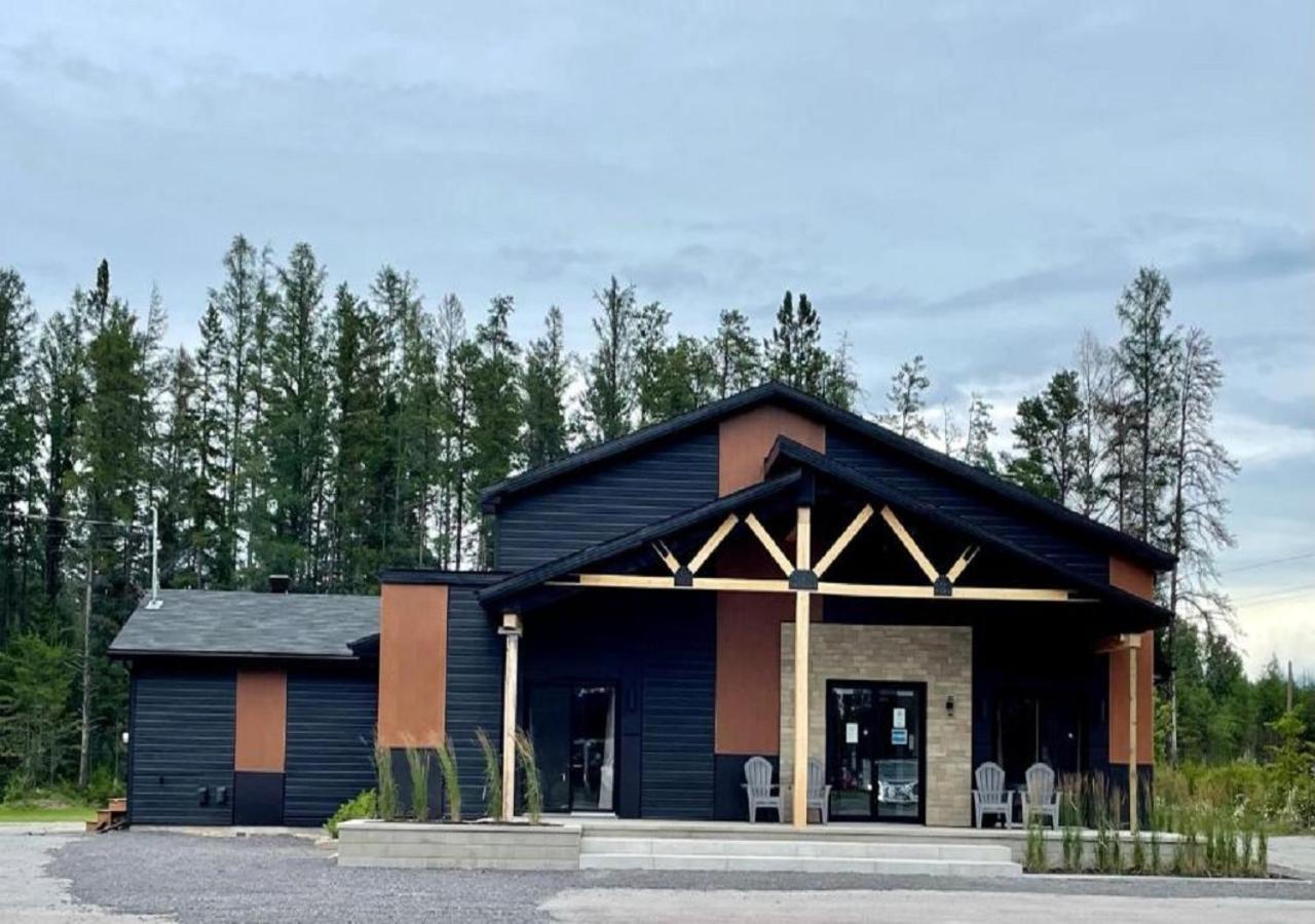 Motel Hotelia Saint-Ambroise Exterior photo