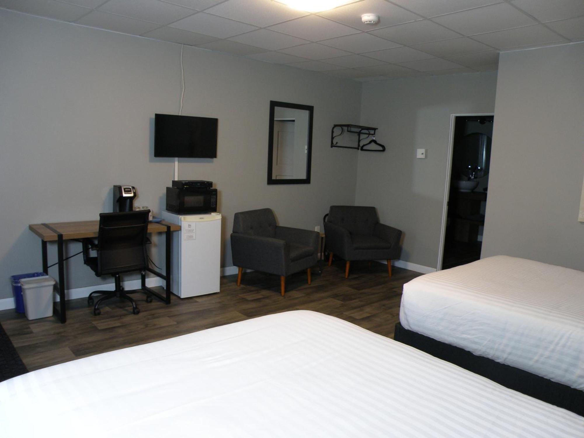 Motel Hotelia Saint-Ambroise Room photo